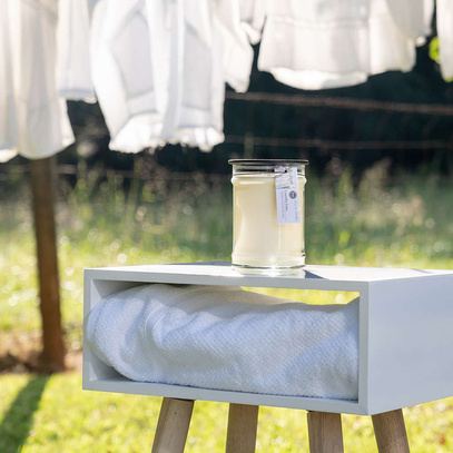 Świeca zapachowa Laundry Line 250g Bridgewater
