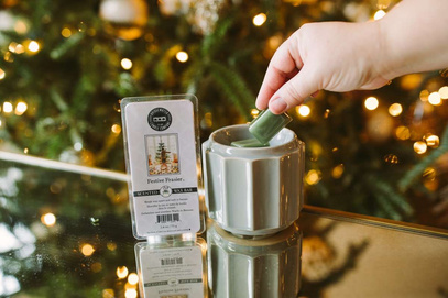 Wosk zapachowy Festive Frasier Bridgewater Candle
